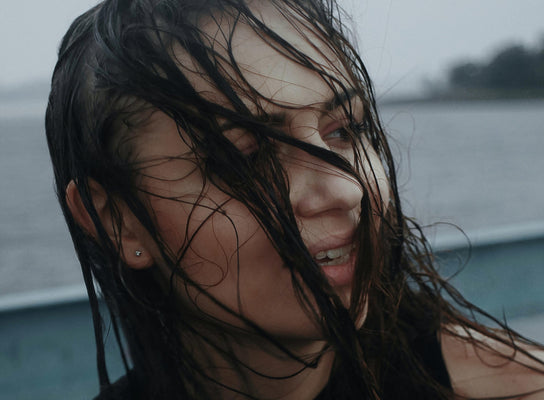 7 Simple & Effective Ways to Deal With an Oily Scalp