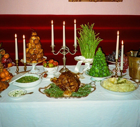 Ho-ho-how do Holiday Foods Impact Your Scalp and Hair?